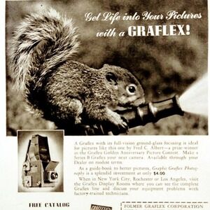 1941 Squirrel on Spraying Hose GRAFLEX Camera Original Vtg PRINT‎ AD Clipping
